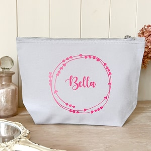 Personalised Make-Up Bag, Cosmetic Bag for Friend, Mum, Birthday, Christmas Present, Bridesmaid Gift, Hen Do, Rose Gold, Lots of Colours