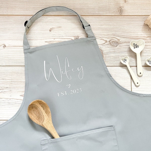 Personalised Wifey Adult Apron With or Without Pocket, Any Name or Wording. Choice of Colours. Wedding Gift, Mr and Mrs