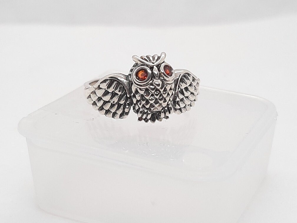 Beautiful Sterling Silver Owl Ring