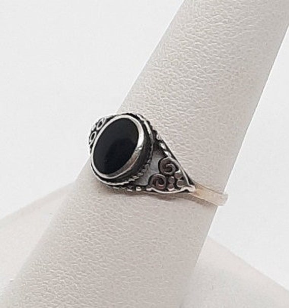 Sterling Silver Onyx Ring Womans Onyx Oval Onyx View 2