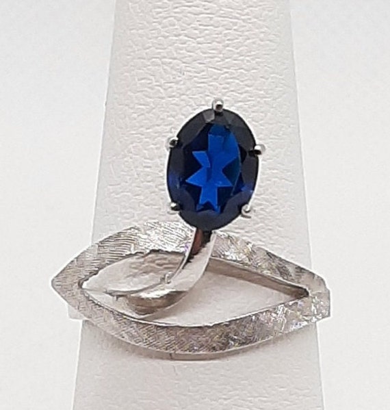 Ladies 10K White Gold Blue Topaz Ring - image 8