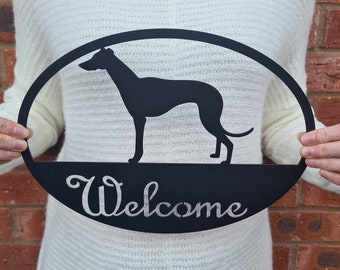 Windhund Willkommen Schild | Metall Hunde Wandbild | Haus & Garten Dekor | Befestigungen enthalten | Hundeliebhaber Geschenk | Haustier Willkommensschild | Windhund