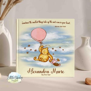 Diario clásico rosa de Winnie the Pooh para bebé, libro de bebé personalizado, pegatinas de hitos, primeros cinco años, libro de bebé, regalo para baby shower