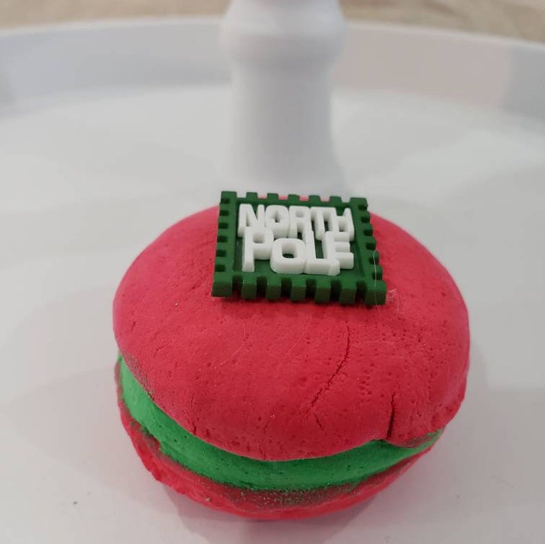 Christmas Faux Macrons Fake Bakes.