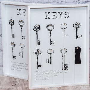 Keyholder, Keyhanger, wooden keyholder, Wedding gift, Wall mount key hanger, Home decor, Housewarming gift.