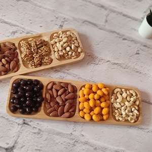 Snack plate. Wooden plate. Candy nut plate. Gift for couple. Gift for women. Kitchen decor. Housewarming gift. Wooden snack plate.