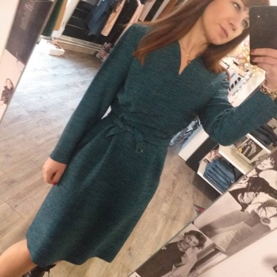 Doted octane 70s dress, with fabric strap.