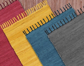 Arriba, Chindi Rag Rug (24"x 36" pulgadas 2x3 pies) Boho tradicional decorativo tejido a mano reversible algodón piso Dhurrie/Dari (paquete de 1 unidad)