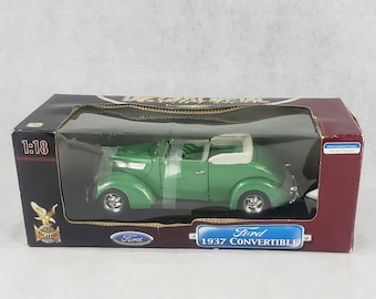 Road Signature 1937 Ford Convertible