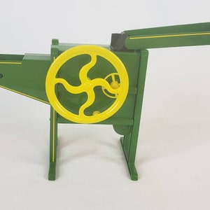 John Deere Corn Sheller Diecast 1:16