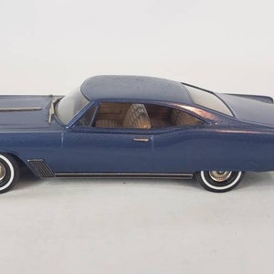 1967 Buick Wildcat Diecast 1:43
