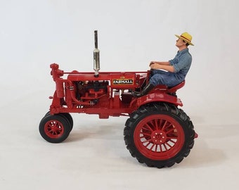 Orion Samuelson Family Farmall Tractor Diecast 1:16