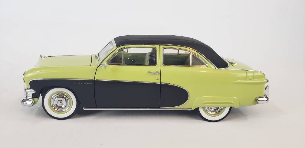 1950 Ford Yellow Cab 1/18 スケール 1/18 PRECISION MINIATURES 1950 FORD Cab Taxi Yellow 🤝ALSO OPEN