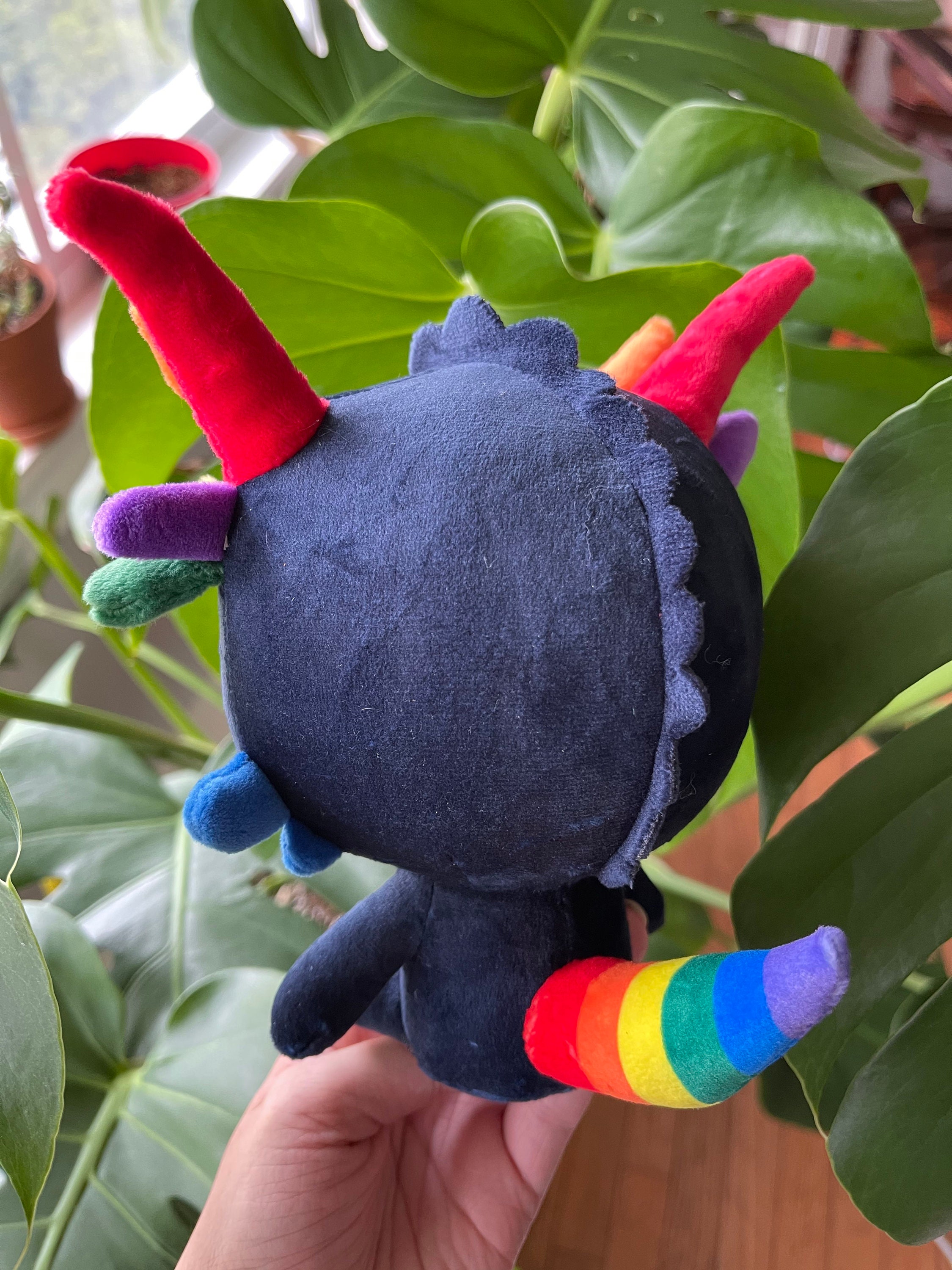 Rainbow Dragon Plushie aus dem Spiel Garten Pfoten Etsy