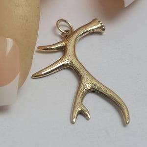 Enjoy 25% - Off - Deer Antler Charm - Natural Bronze