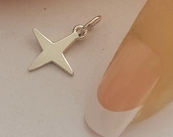 アンティーク シルバー 四角星チャームペンダント 25 x 30 mm 10 個
