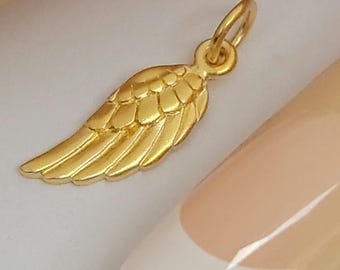 SALE, SAVE, Small Right-Facing Wing Charm, GA872, Angel Wing Charm