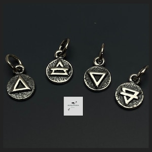 Diese Kette ist erhältlich in Sterling Silber Element Münze Charms, Erde Element Charm, Feuer Element Charm, Luft Element Charm, Wasserelement Charm, Münze Charm, 12 mm