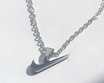 nike dreamer necklace