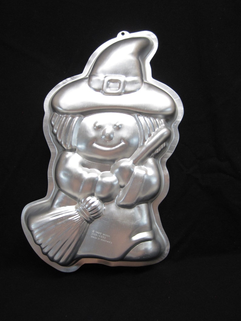 Vintage Wilton Witch Cake Pan # 2105-9330