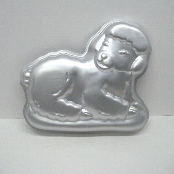 Wilton Lamb Cake Pan #502-3444, molde de metal con forma de cordero