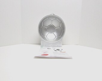 Vintage Wilton Soccer Ball Cake Pan, Collectible Ball Shaped Metal Mold