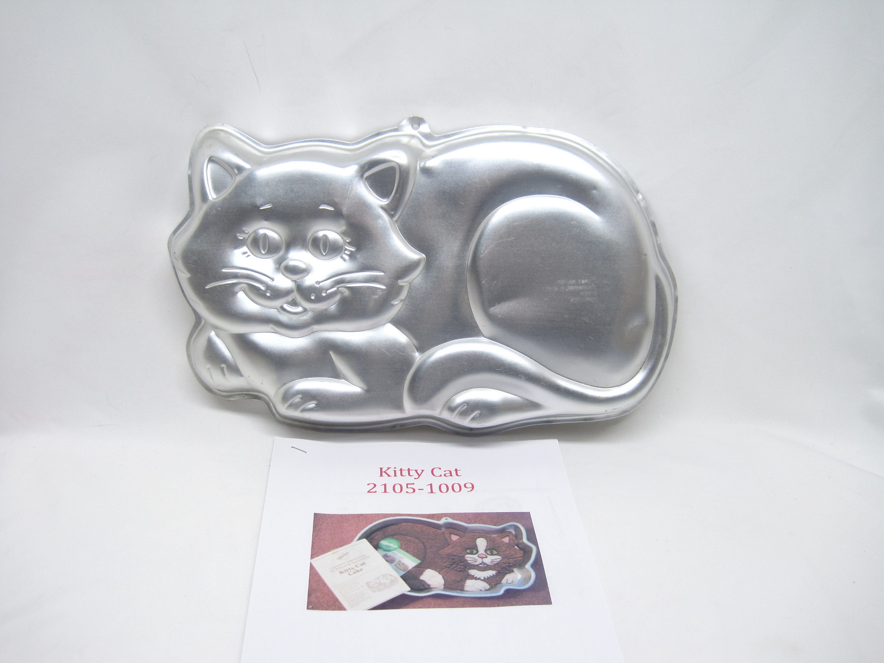 Cat cake pan deals