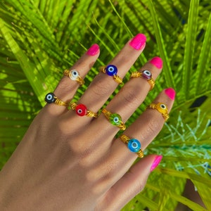 Anillos de mal de ojo / anillo / tamaño inclusivo / oro / mal de ojo / espiritual / símbolo / protección / regalo de estilo indie / manifiesto de anillo envuelto en alambre