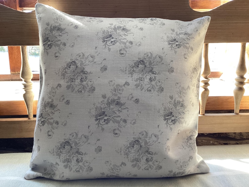 TheCushionTreasury Millie Cushion Cover
