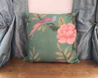 Housses de coussin à fleurs en chinoiserie Sarah Hardaker