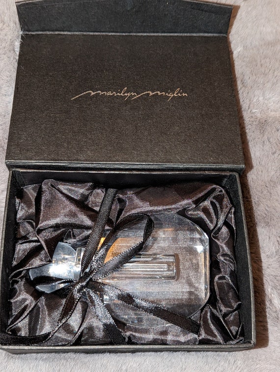 NIB Elegant Marilyn Miglin Perfume Bottle Rounded