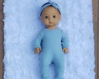 Cuidado de Baby Blue Sleeper Set para muñecas de 8 pulgadas