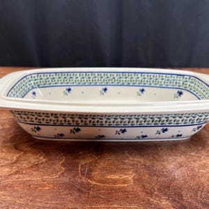 Boleslawiec Hand Made Polish Pottery Blue Rose Large Rectangular Baker C5 11.5"