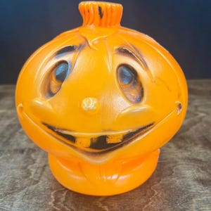 Vintage 1960s Halloween Pumpkin Jackolantern Blow Mold  8&quot; Light