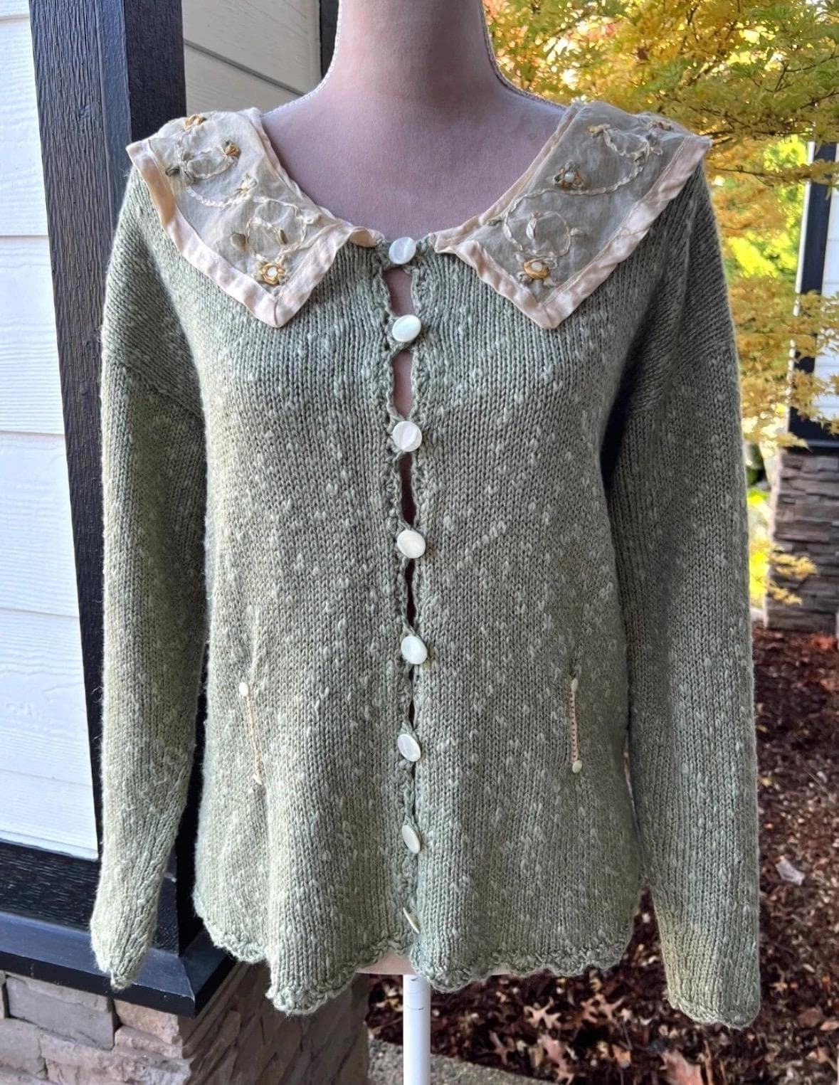 Hot Knots Green Knitted Cardigan Sweater Lace Collar S/M