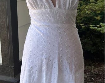 Vintage 1970s Mad Whirl Halter neck Lace Overlay Maxi Dress White