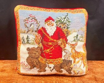 Vintage Needlepoint Santa Claus Throw Tapestry Pillow 9"