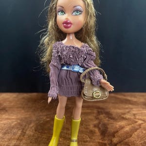 Vintage Bratz Yasmin Green Eyes Doll First Generation 2001