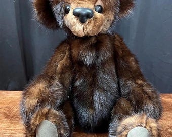 Forever Oregon Bears Artystka Wanda Cole 17" Prawdziwe futro Dębowy Brązowy Niedźwiedź