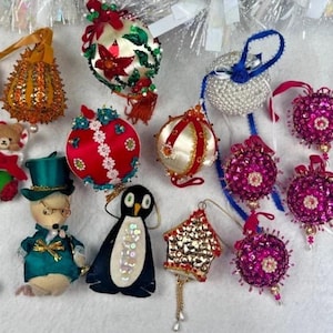 Vintage Christmas Ornament Push Pin Sequin Felt Lot of 18 Handmade
