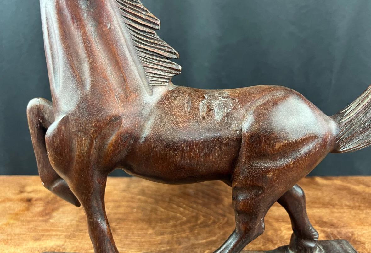 木製馬の彫刻（手彫り） ヴィンテージ MCM 手彫り木製駈歩馬 - Etsy 日本