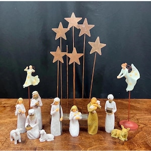 Willow Tree Nativity With Star Backdrop Lot of 13