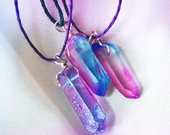 Collar de cristal de cuarzo con aura azul y violeta / Collar de aura de ángel azul, rosa y violeta / Colgante de aura de ángel / Joyería de cristal hipoalergénica
