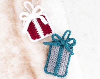 Gift Box Crochet Ornament Pattern (Printable PDF) | Present Garland | Crochet Gift Topper | Christmas Tree Ornaments