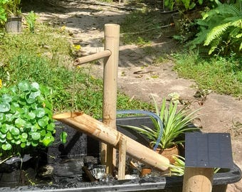 Bamboefontein op zonne-energie, Japanse shishi-odoshi-stijl, handgemaakt buitendecor Zonnepomp met batterij