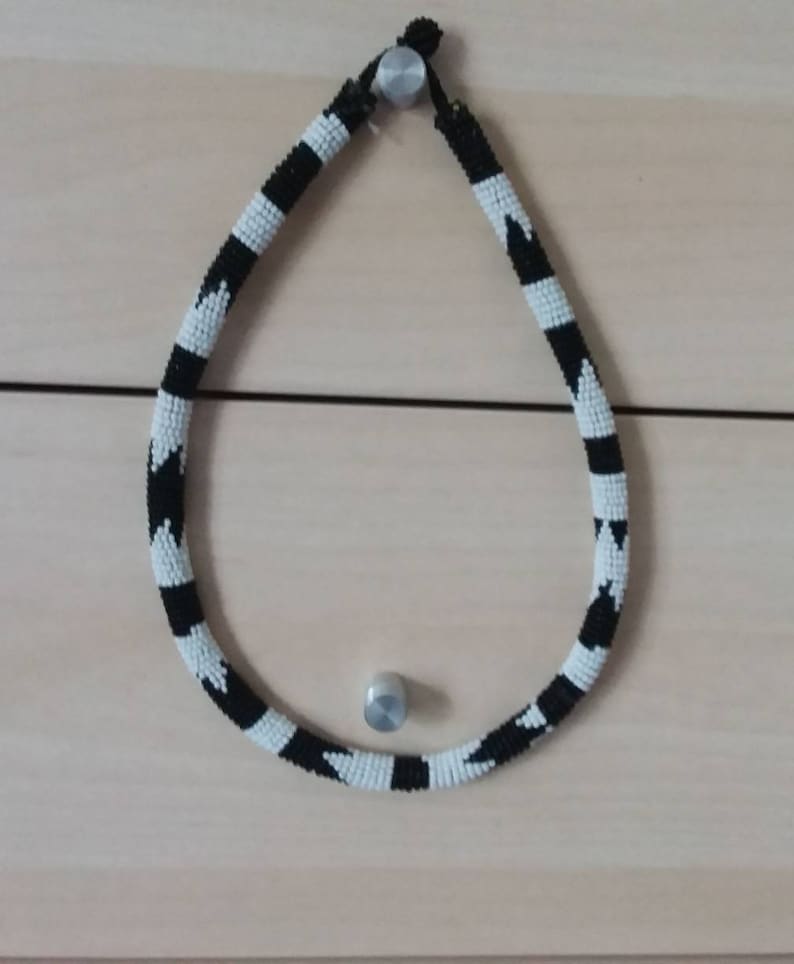 Intricate Ethnic Style Design,Vintage 1980s,Barely Worn,Pristine,Smart Boho Look Handmade Crochet Bead Black/&White Necklace,Collar Style