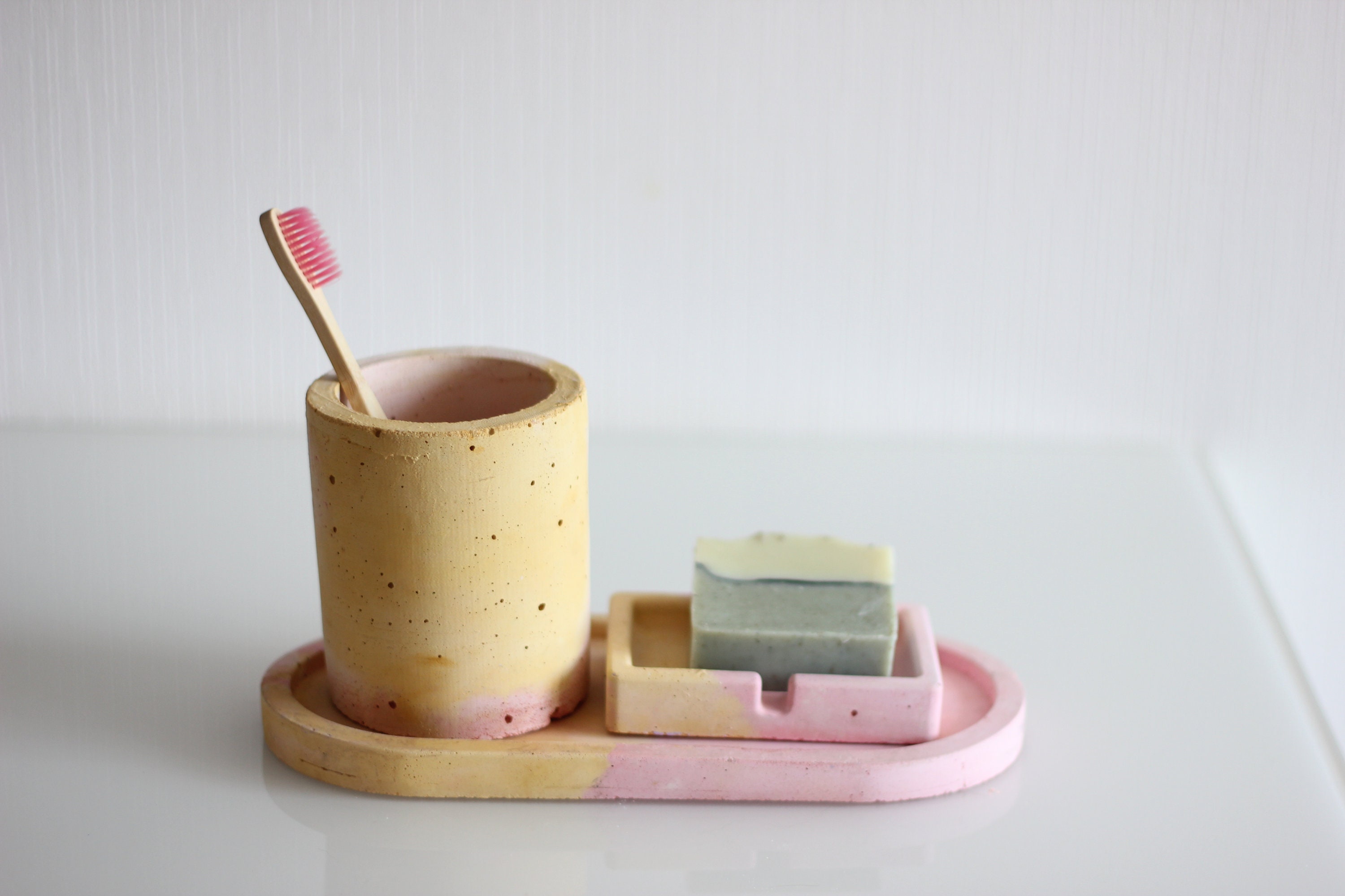 Beton Set für Badezimmer in rosa und gelb Marmorfarbe im | Etsy