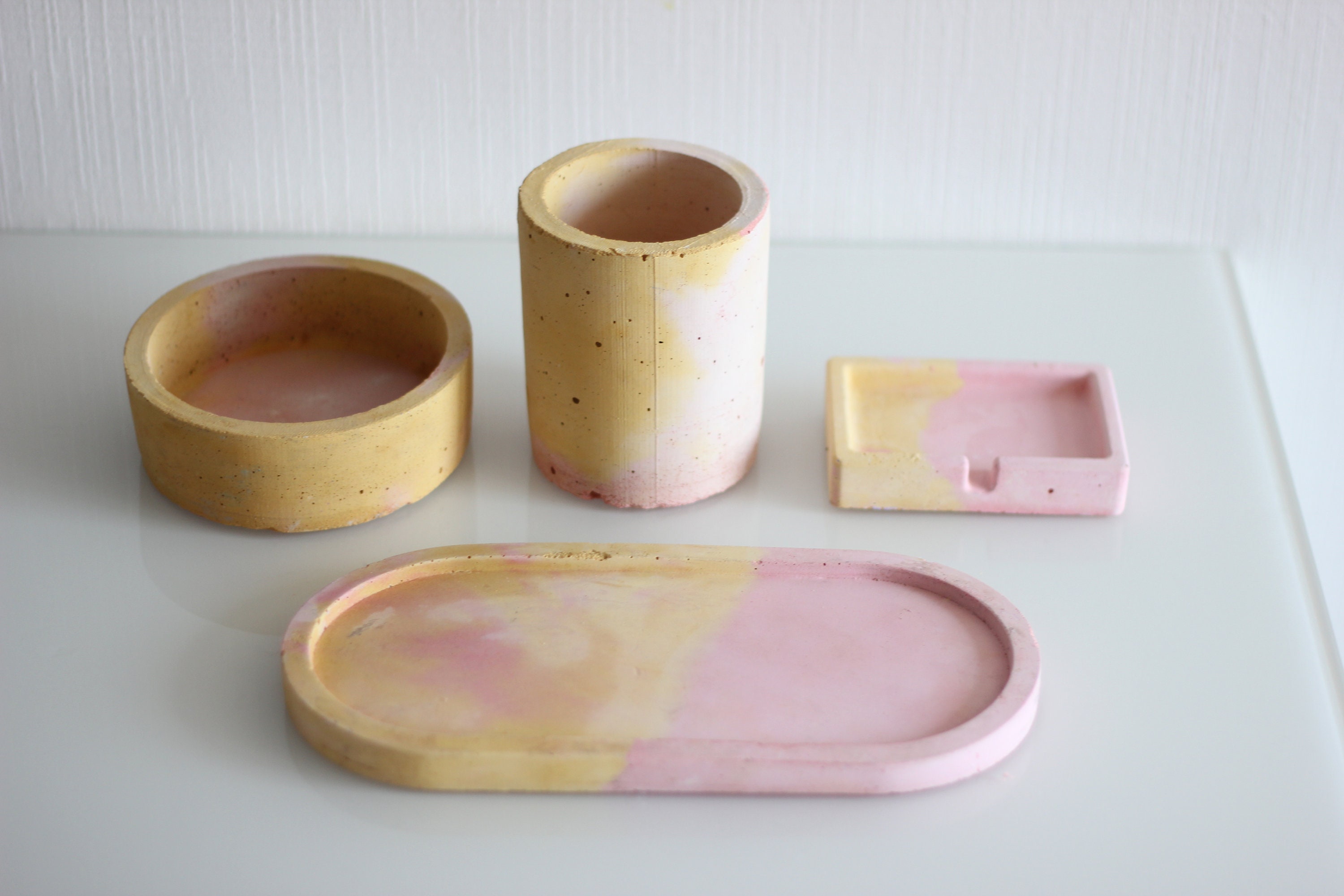 Beton Set für Badezimmer in rosa und gelb Marmorfarbe im | Etsy