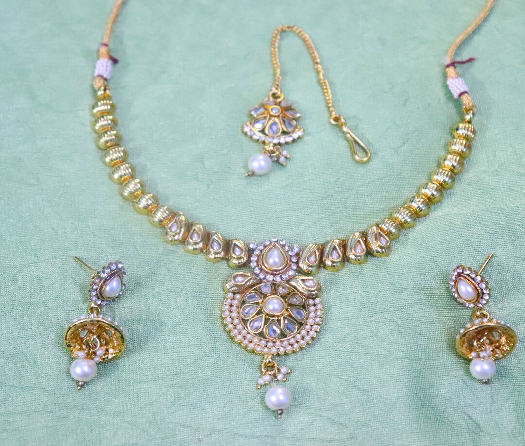 Gold Plated Indian Necklace Earrings Tikka Pearls Jewelry - Etsy