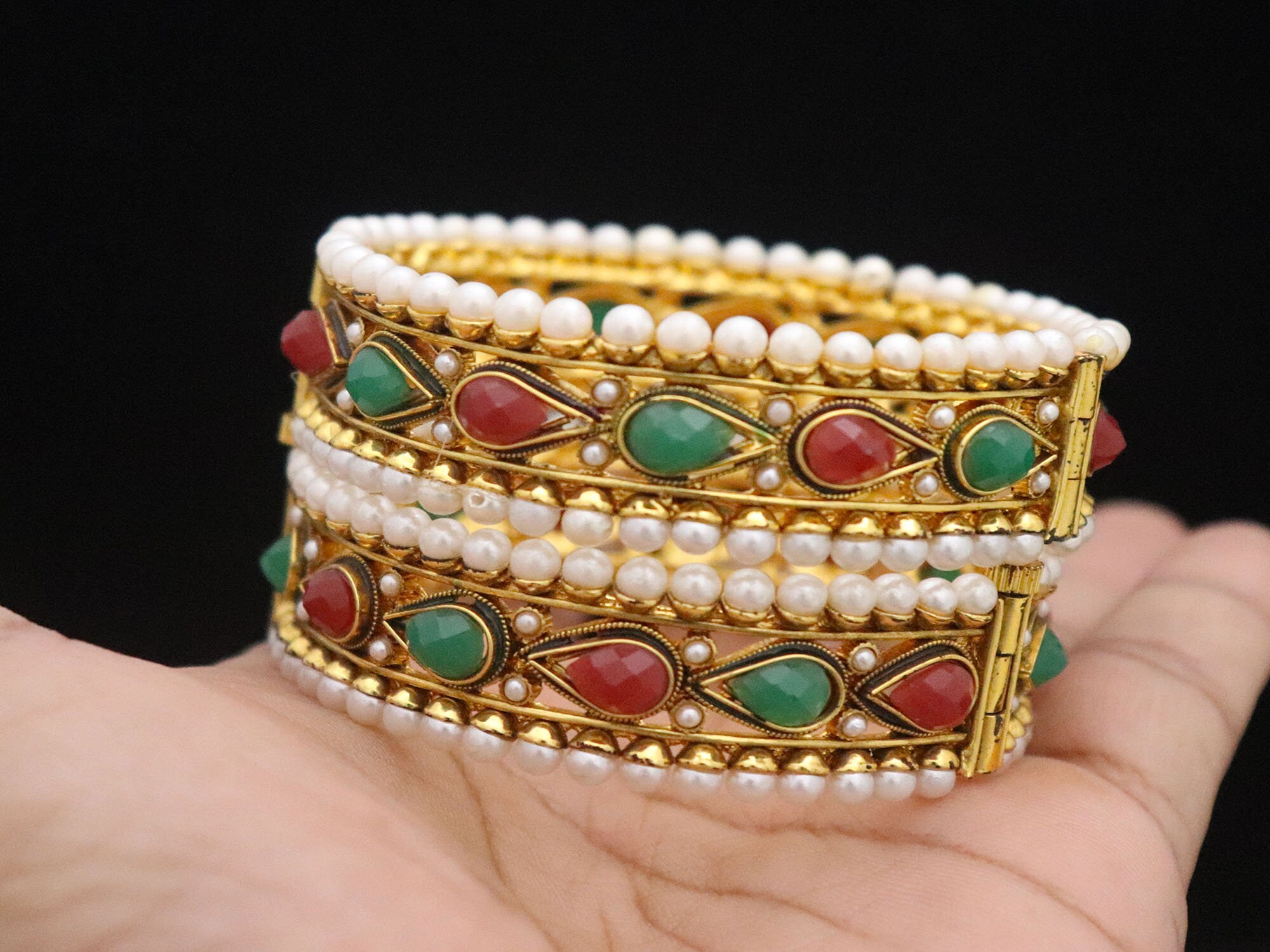 Anushka Bangles and Kadas Jewelry Jewellery, Indian Bangles and Bracelets  Open Able Handmade Green Red Pearls Jewelry Gold Plated Size 26 - Etsy  Finland